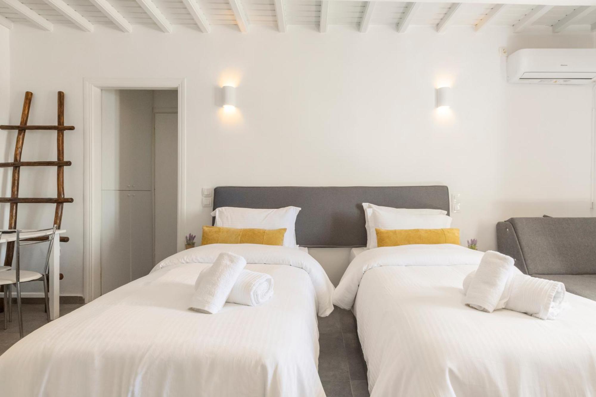 Mykonos Eight *