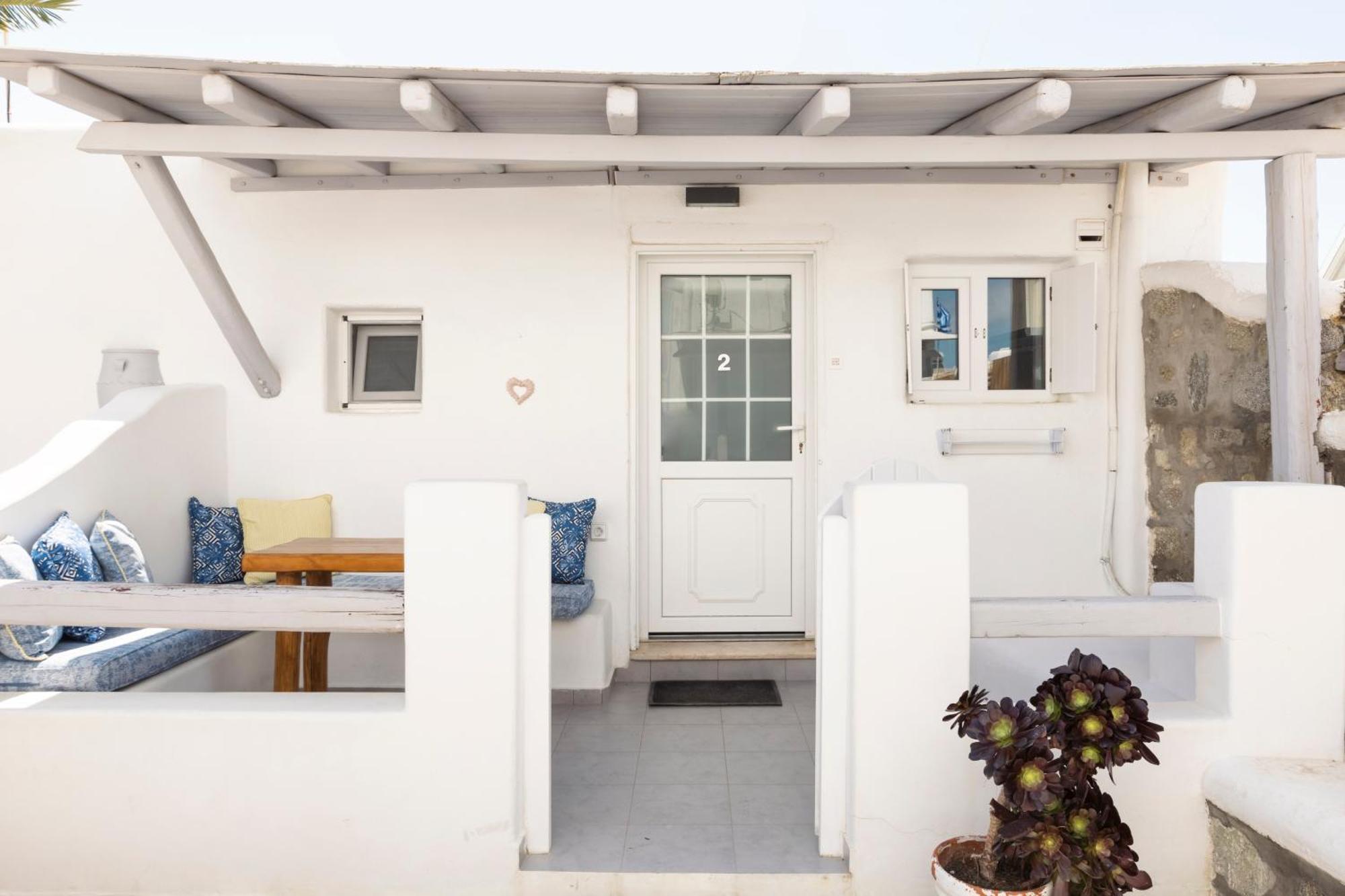 Mykonos Eight