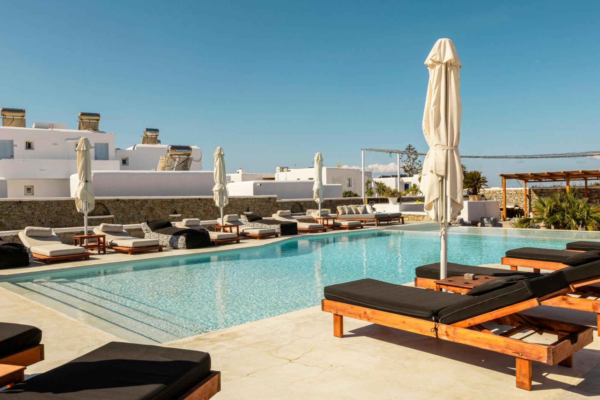 Mykonos Eight *